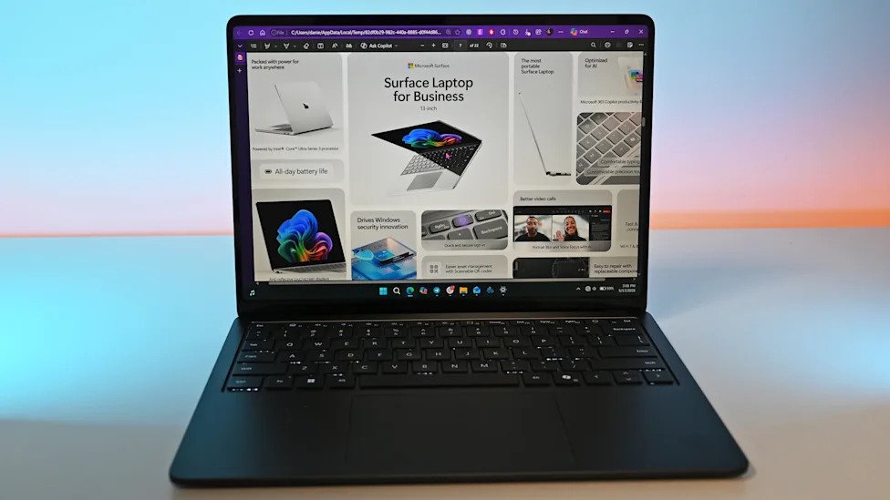 Microsoft Surface Laptop 8th Edition display