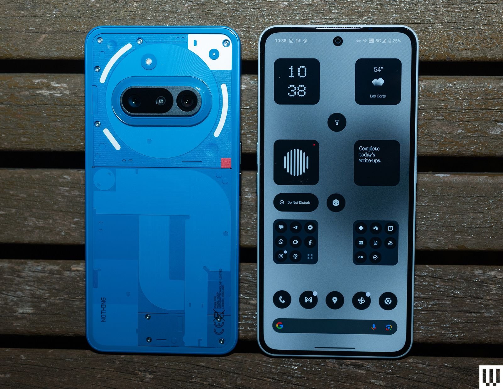 Nothing Phone 3a display